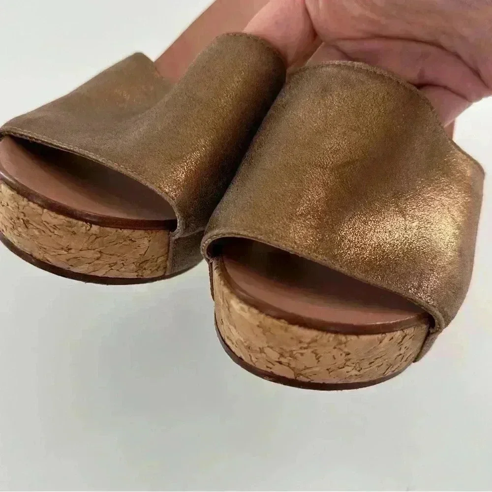 Diane Von Furstenberg sandals 7 bronze metallic leather platform vintage 90s Y2k